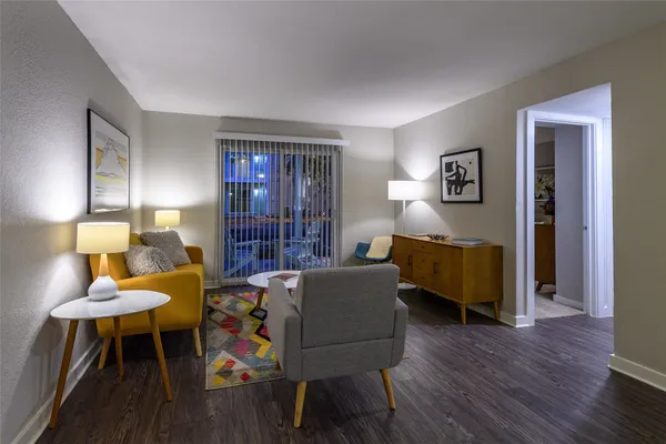 $1,050 | 8787 Hammerly Boulevard, Unit 316, Houston, TX 77080