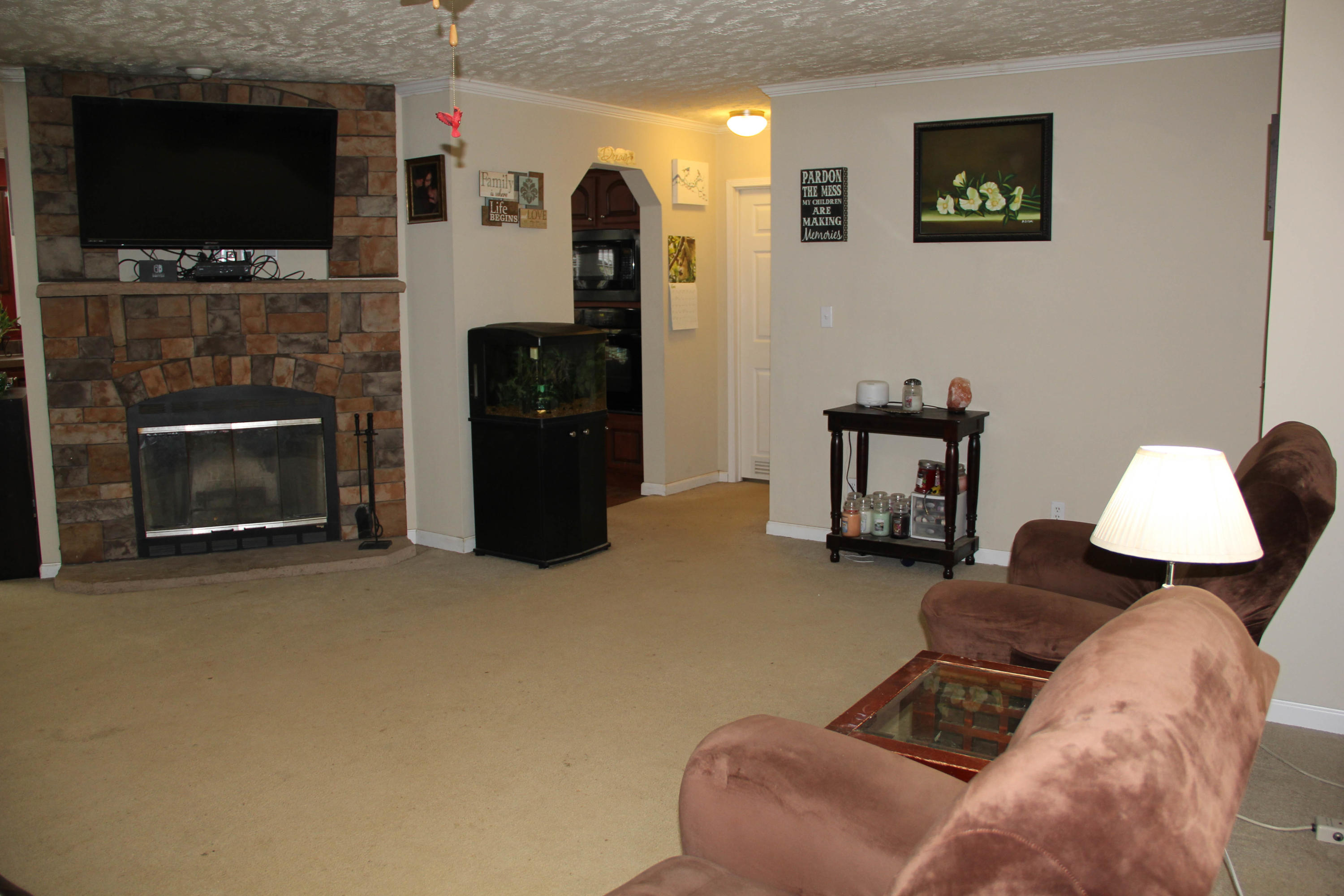 2196 Bluff Road Harriman, TN 37748 - Photo 14 of 34 living room