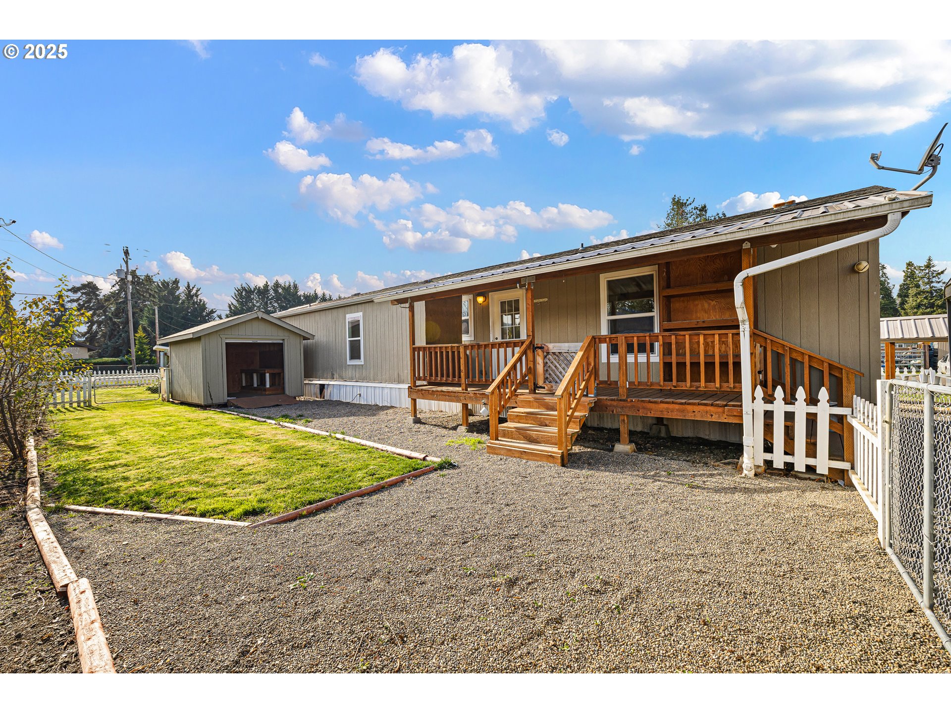 82849 Minnick Road Dexter, OR 97431 - Photo 27 of 41 a view of a house with a backyard