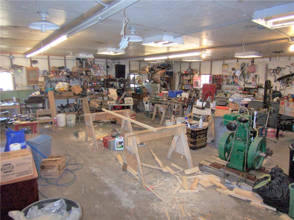 3057 Ontario Center Road Walworth, NY 14568 - Photo 5 of 16