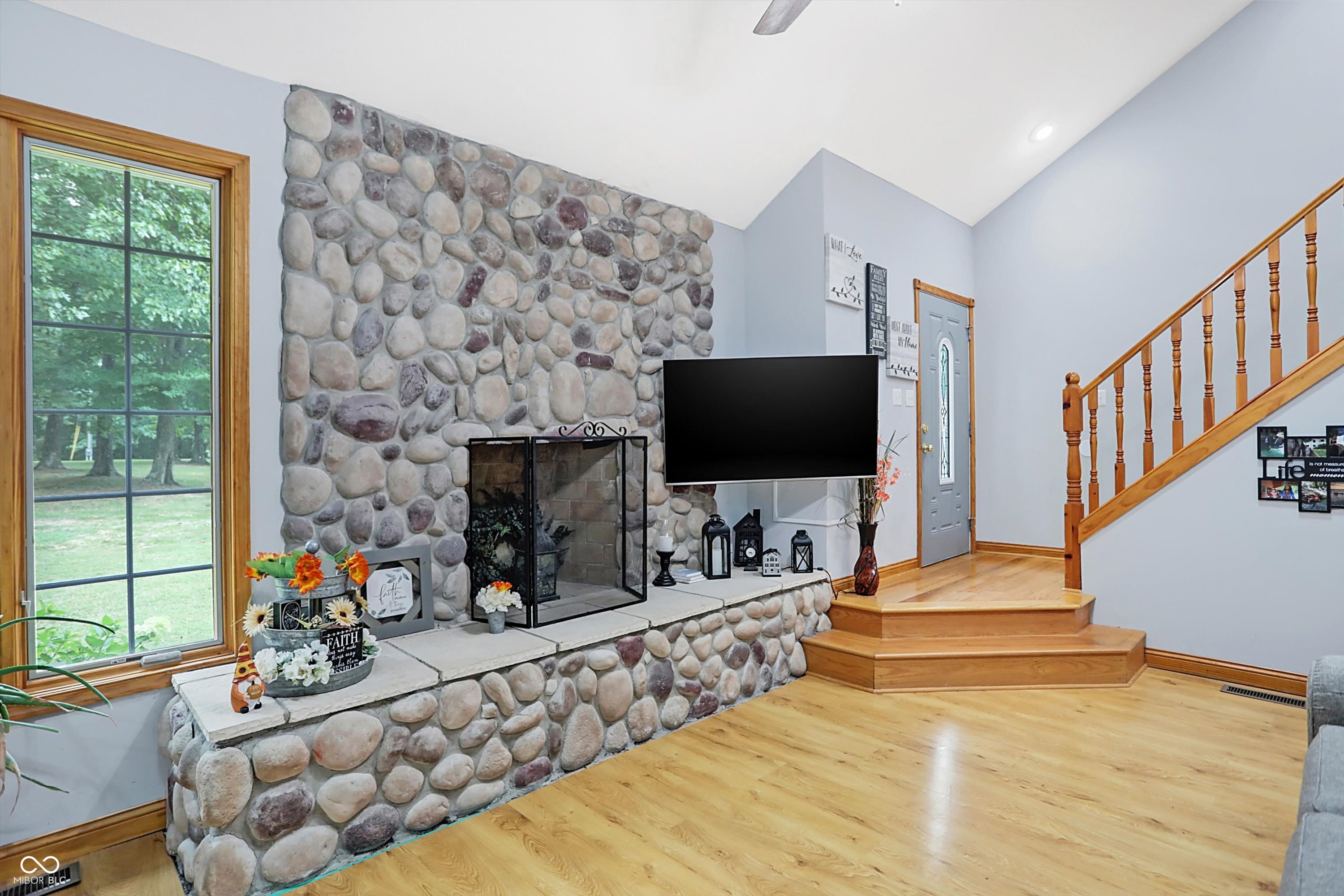 6029 Poplar Grove Road Columbus, IN 47201 - Photo 9 of 76