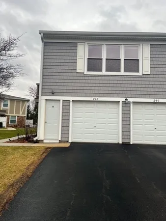 $2,200 | 247 Nantucket Harbor, Unit 247, Schaumburg, IL 60193