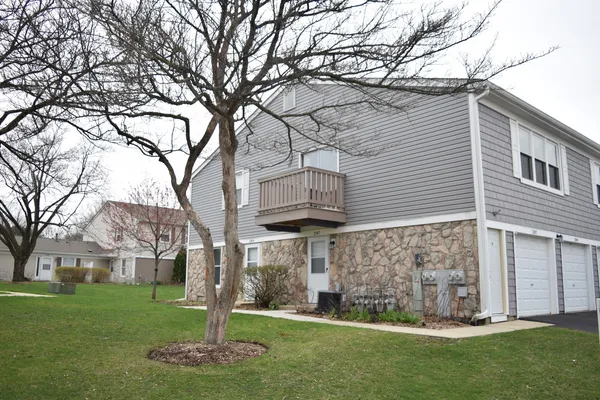 $2,150 | 247 Nantucket Harbor, Unit 247, Schaumburg, IL 60193