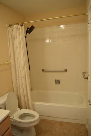 $2,150 | 247 Nantucket Harbor, Unit 247, Schaumburg, IL 60193