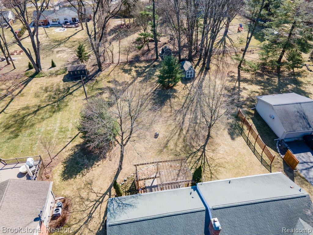 391 Elmhill Road Rochester Hills, MI 48306 - Photo 35 of 44