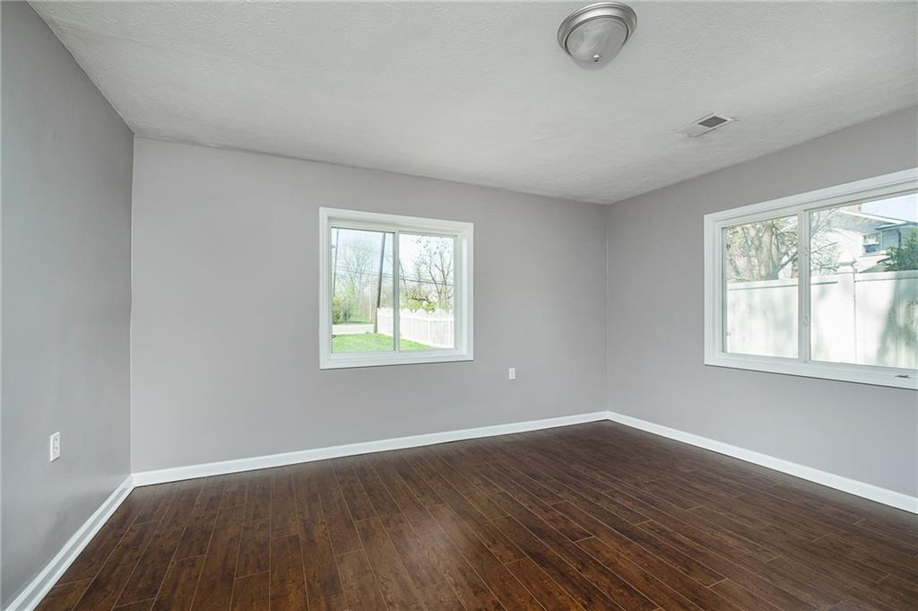 6329 Michigan Road Indianapolis, IN 46260 - Photo 17 of 25 Gallery Image 17