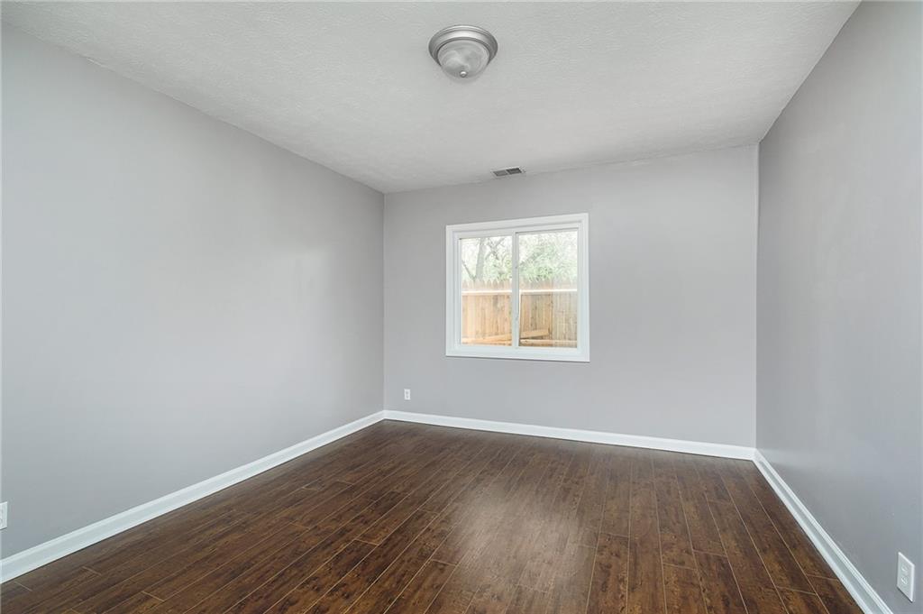 6329 Michigan Road Indianapolis, IN 46260 - Photo 19 of 25 Gallery Image 19