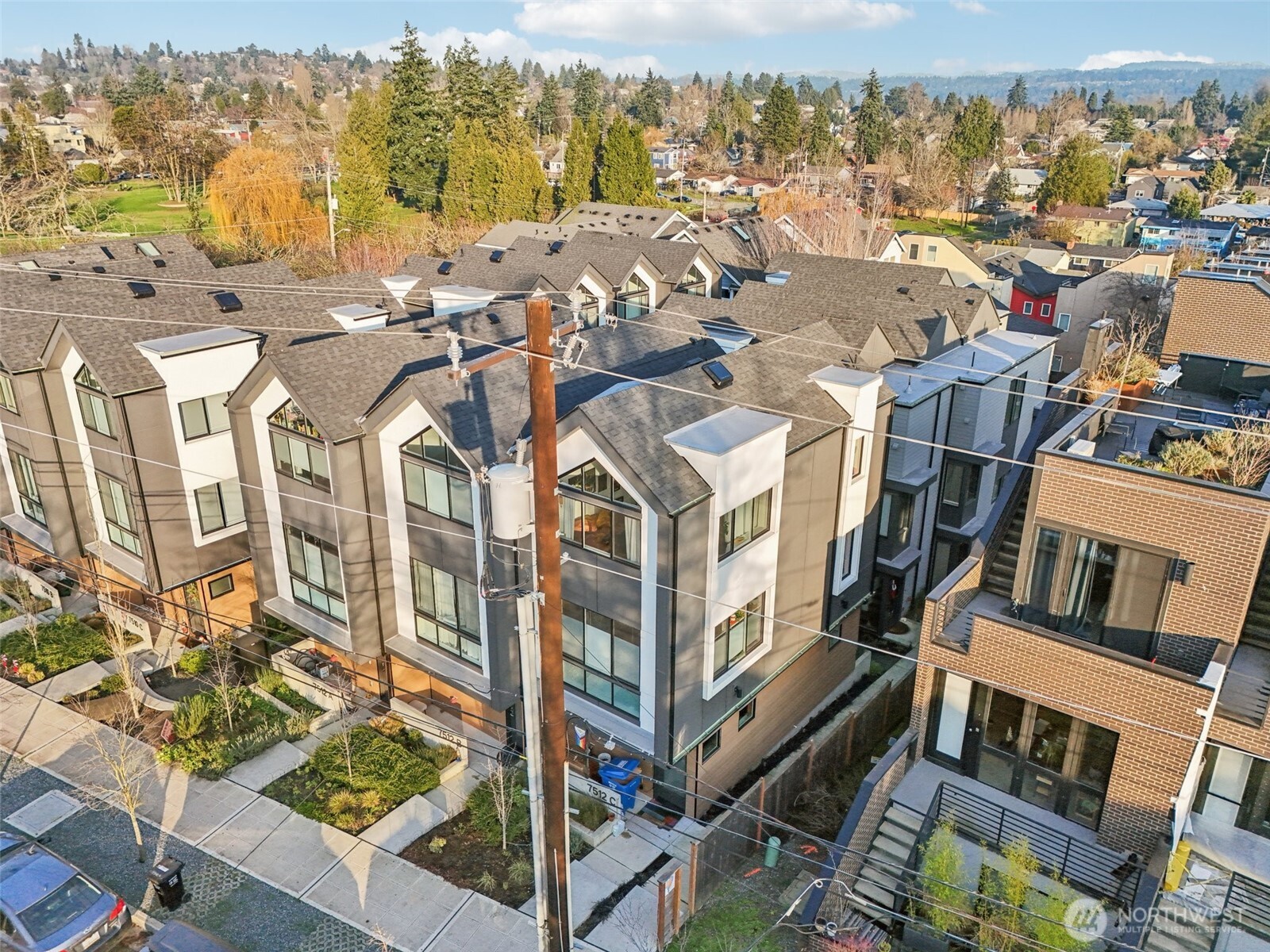 7514 43rd Avenue South, Unit B Seattle, WA 98118 - Photo 29 of 39