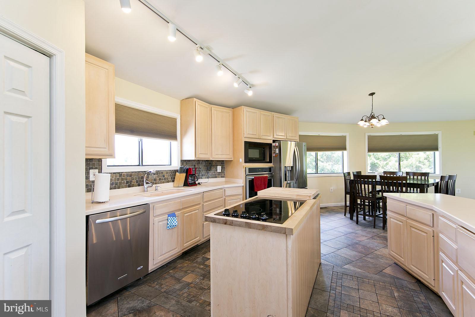 986 Browntown Road Boyce, VA 22620 - Photo 10 of 23 Kitchen