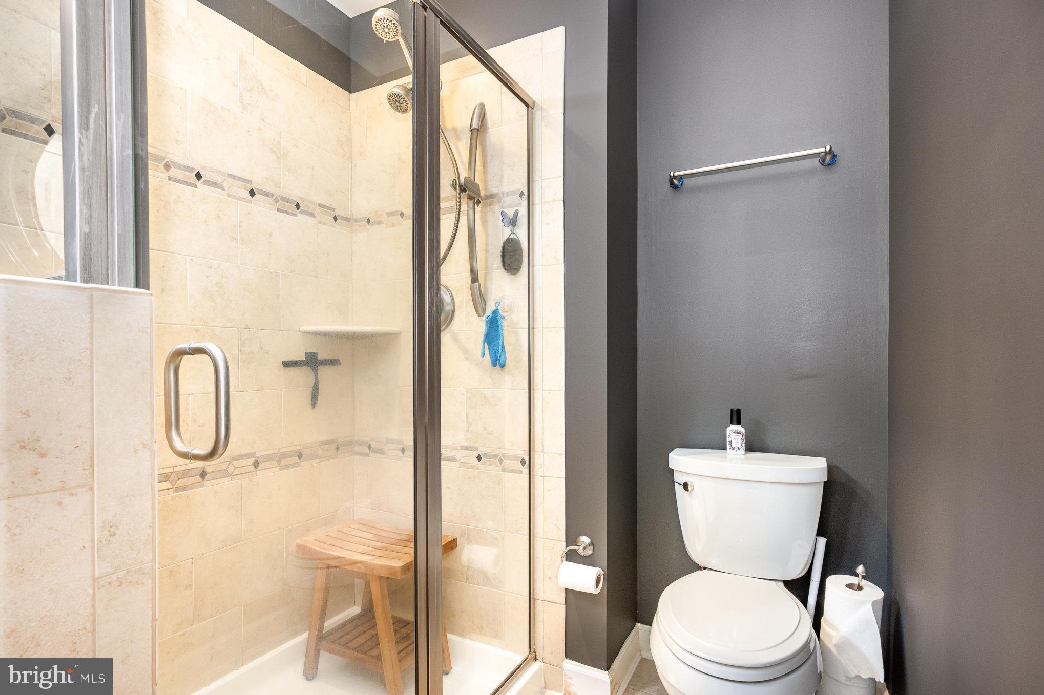 822 West Glebe Road Alexandria, VA 22305 - Photo 20 of 32