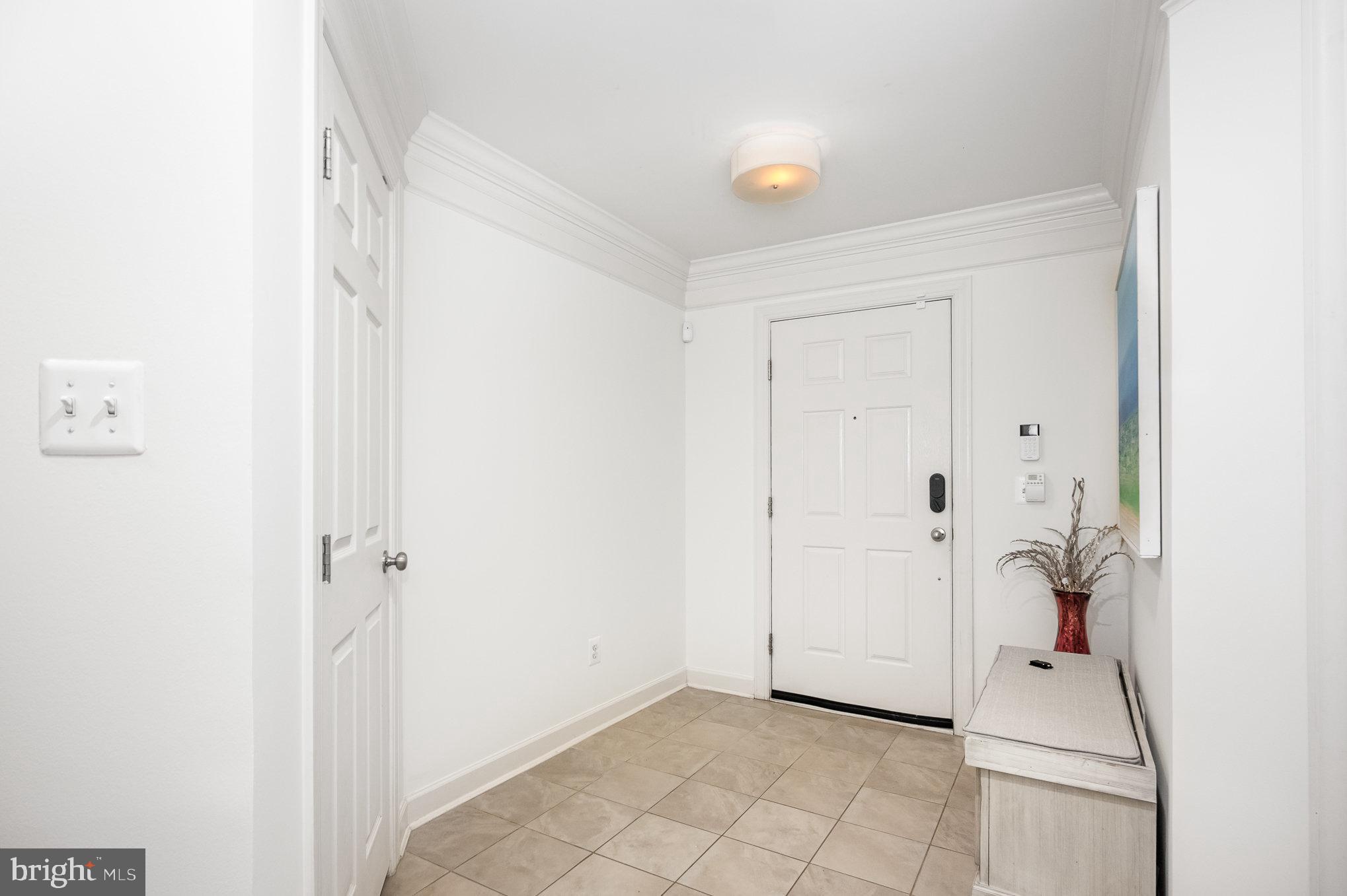 822 West Glebe Road Alexandria, VA 22305 - Photo 4 of 32