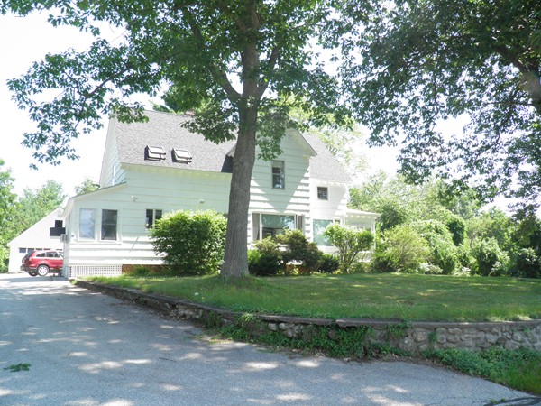 18 Maple Road Oxford, MA 01540 - Photo 3 of 30 Gallery Image 3