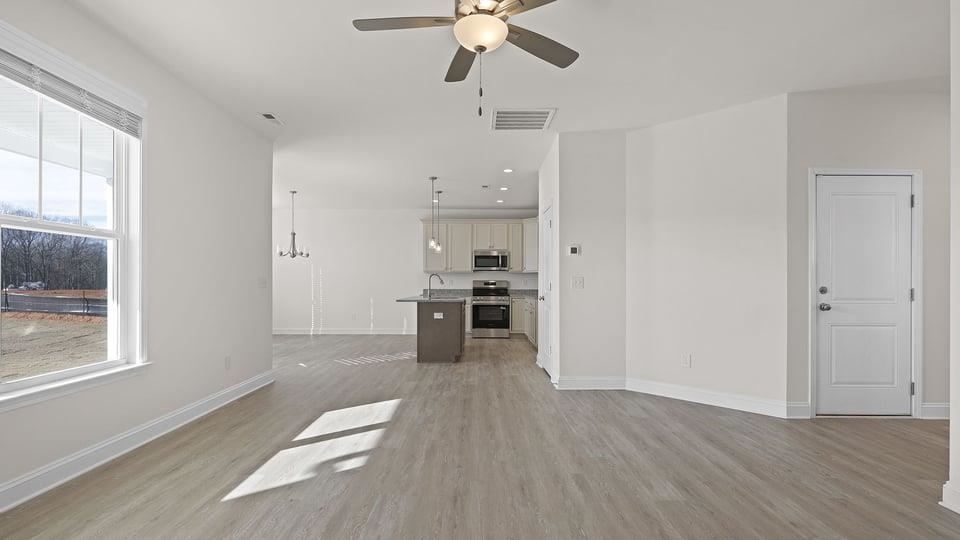 733 Longton Street Woodruff, SC 29388 - Photo 9 of 27