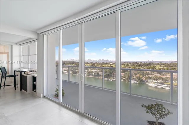 $685,000 | 5750 Collins Avenue, Unit 15E, Miami Beach, FL 33140