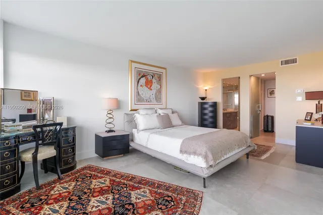 $685,000 | 5750 Collins Avenue, Unit 15E, Miami Beach, FL 33140