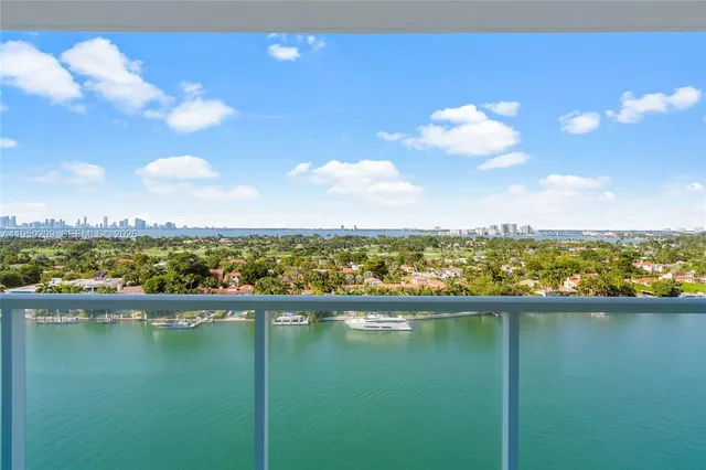 $685,000 | 5750 Collins Avenue, Unit 15E, Miami Beach, FL 33140