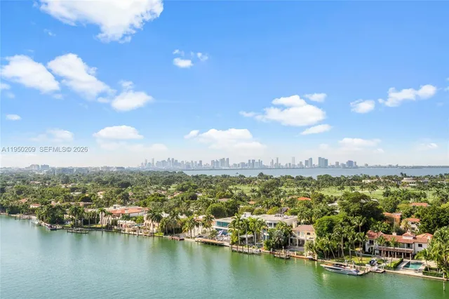 $685,000 | 5750 Collins Avenue, Unit 15E, Miami Beach, FL 33140