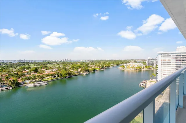 $685,000 | 5750 Collins Avenue, Unit 15E, Miami Beach, FL 33140