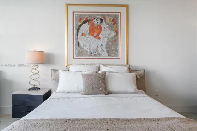 $685,000 | 5750 Collins Avenue, Unit 15E, Miami Beach, FL 33140