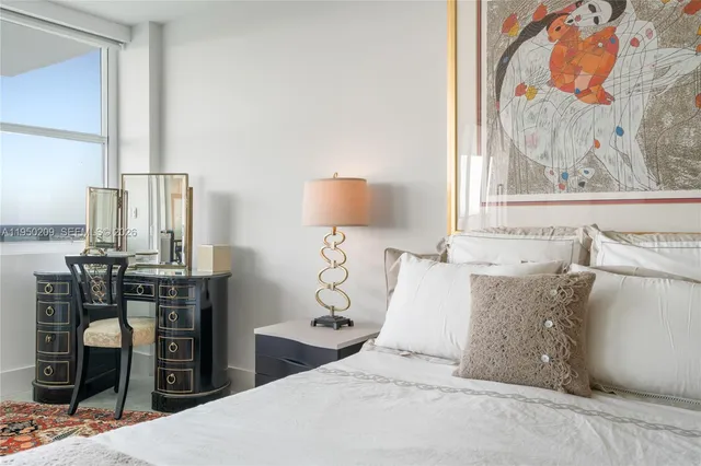 $685,000 | 5750 Collins Avenue, Unit 15E, Miami Beach, FL 33140