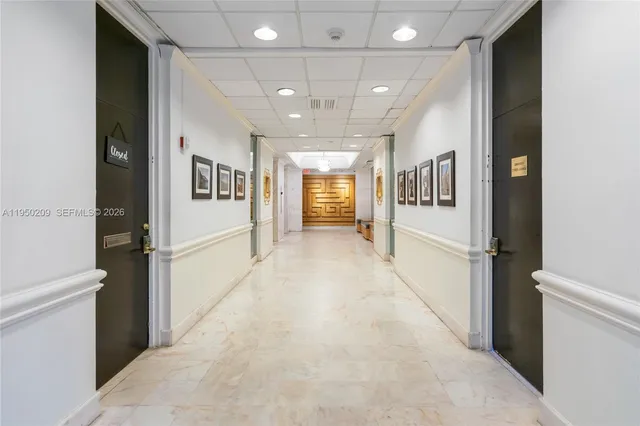 $685,000 | 5750 Collins Avenue, Unit 15E, Miami Beach, FL 33140