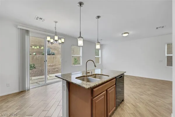 $2,000 | 7345 Puddle Duck Street, Las Vegas, NV 89166
