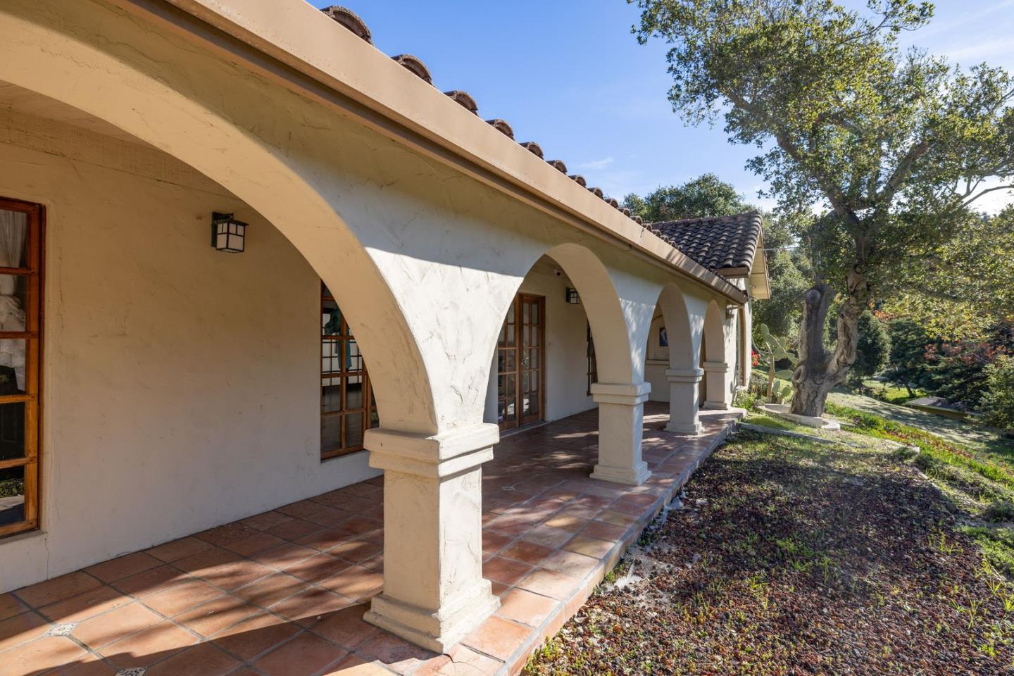 90 Harper Canyon Road Salinas, CA 93908 - Photo 4 of 47 a front view of a house with garden