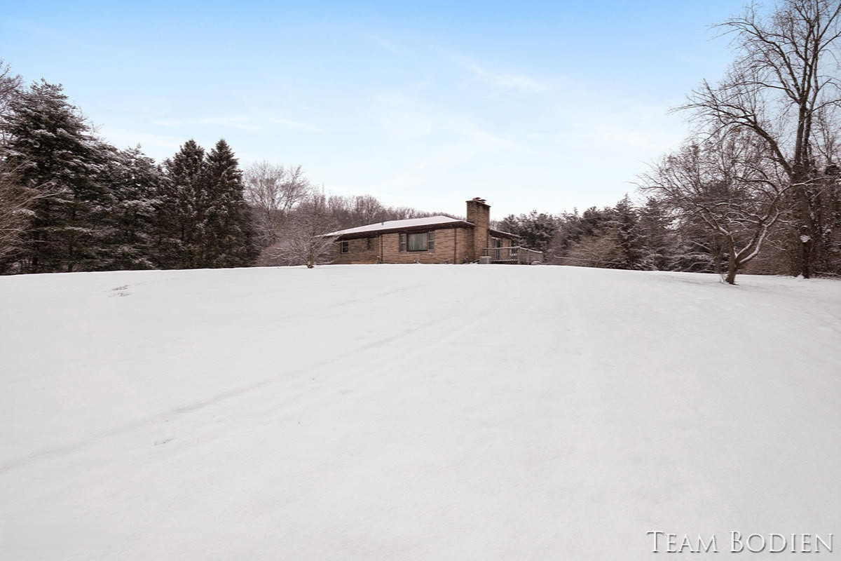 2567 Hamilton Road Battle Creek, MI 49017 - Photo 3 of 30 IMG_1001