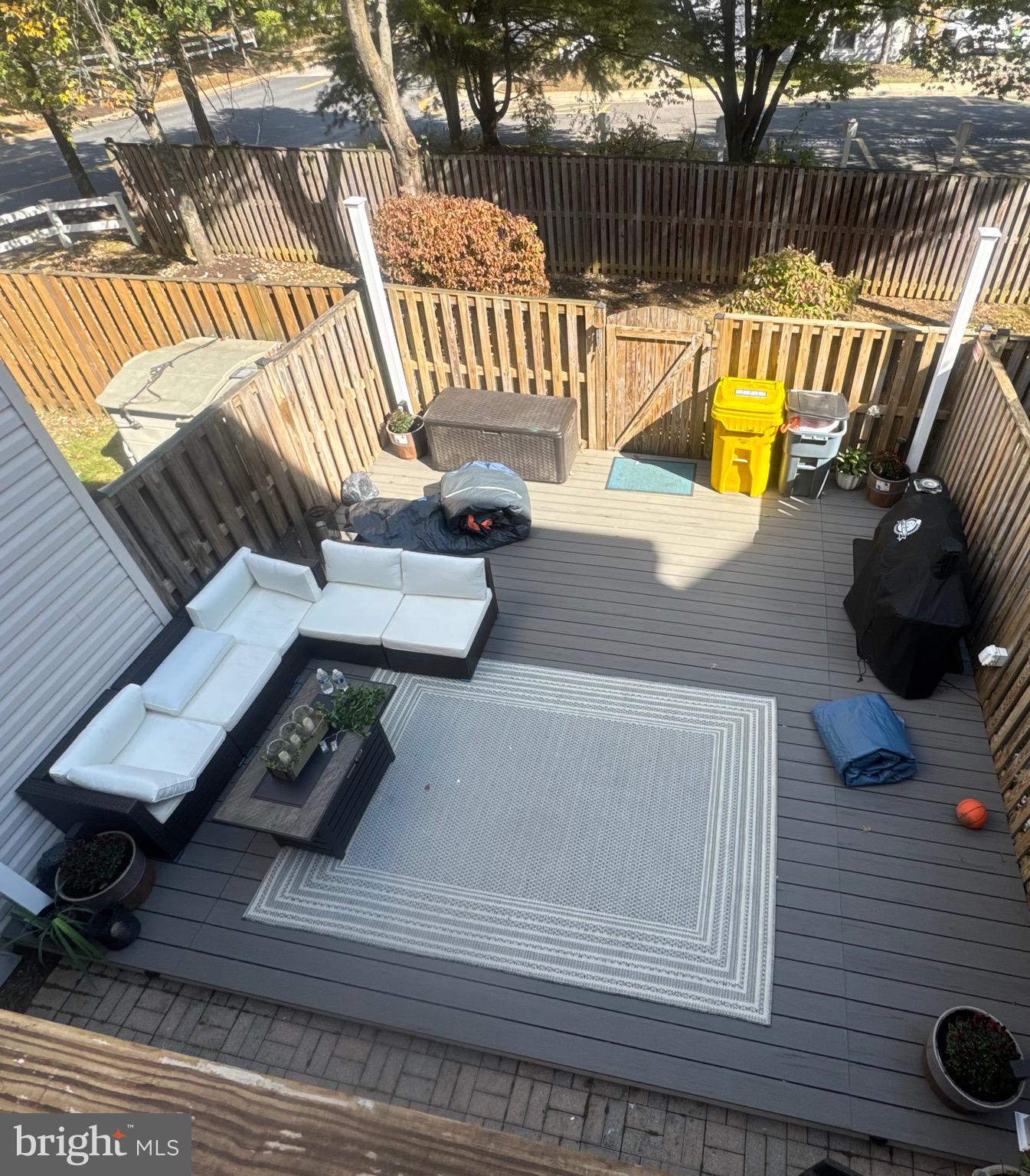 68 Millhaven Court Edgewater, MD 21037 - Photo 6 of 31 an outdoor space with furniture