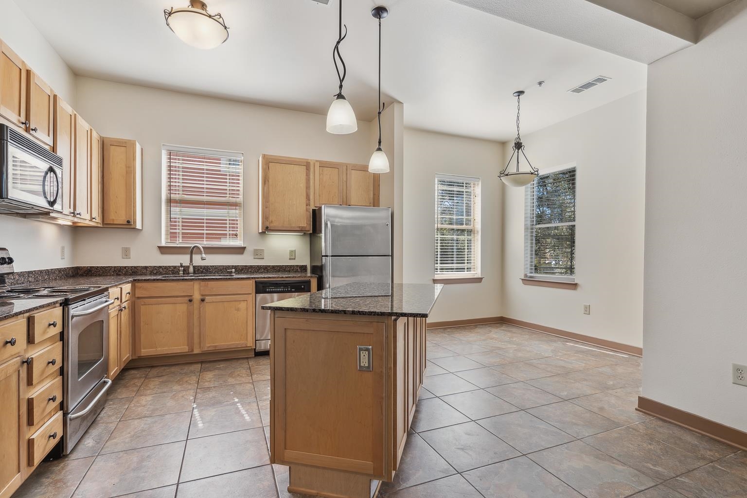 1430 Regency Road, Unit H201 Gulf Shores, AL 36542 - Photo 18 of 49 Kitchen
