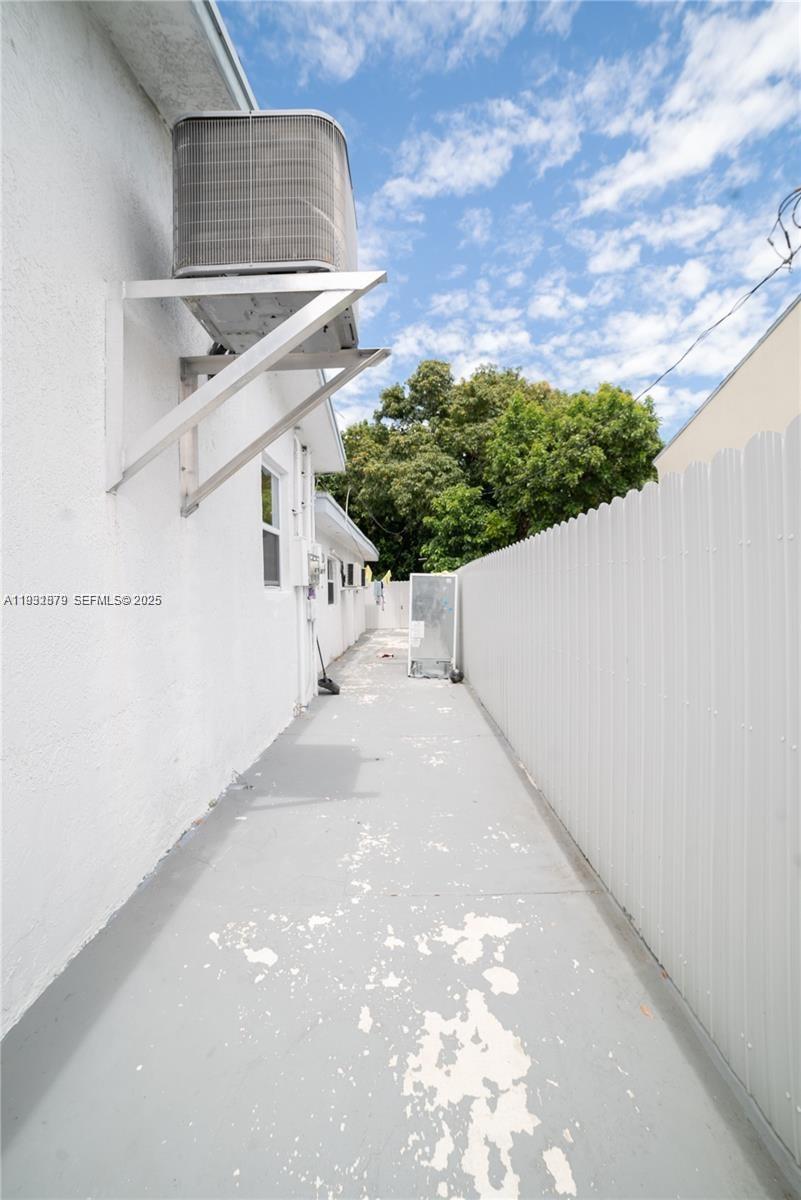 2501 Northwest 22nd Avenue Miami, FL 33142 - Photo 41 of 43 a view of a backyard