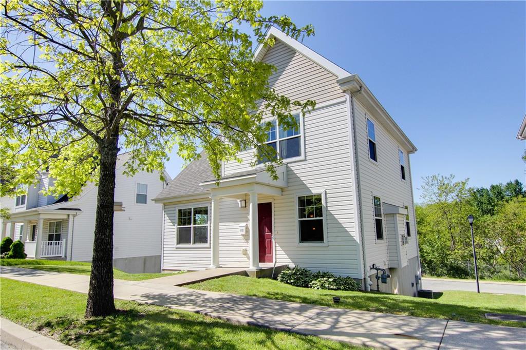 112 Pleasant Ridge Road McKees Rocks, PA 15136 - Photo 2 of 25