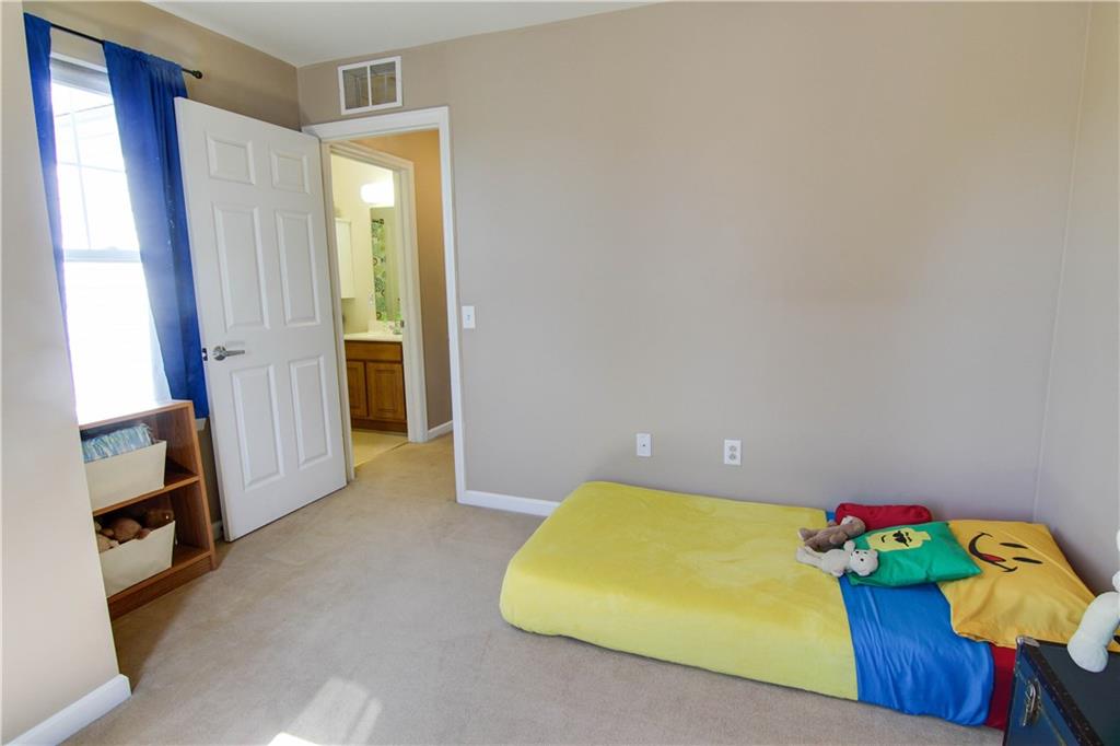 112 Pleasant Ridge Road McKees Rocks, PA 15136 - Photo 19 of 25