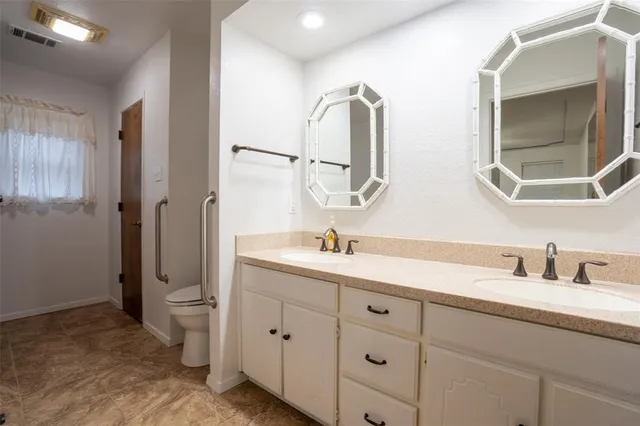 $320,000 | 4217 West Pleasant Forest Street, Arlington, TX 76015