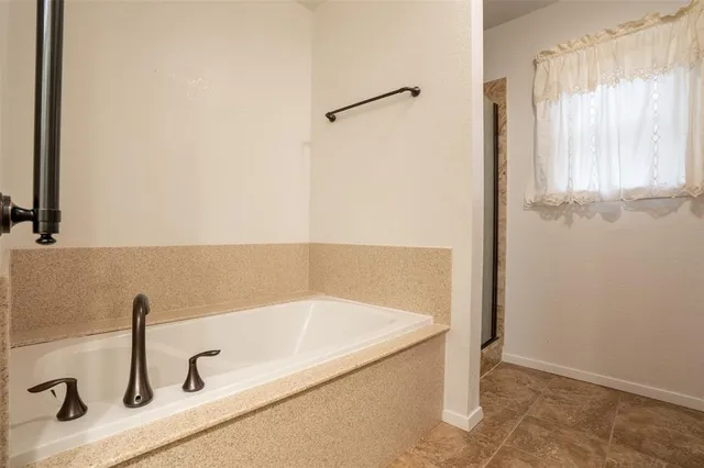 $320,000 | 4217 West Pleasant Forest Street, Arlington, TX 76015