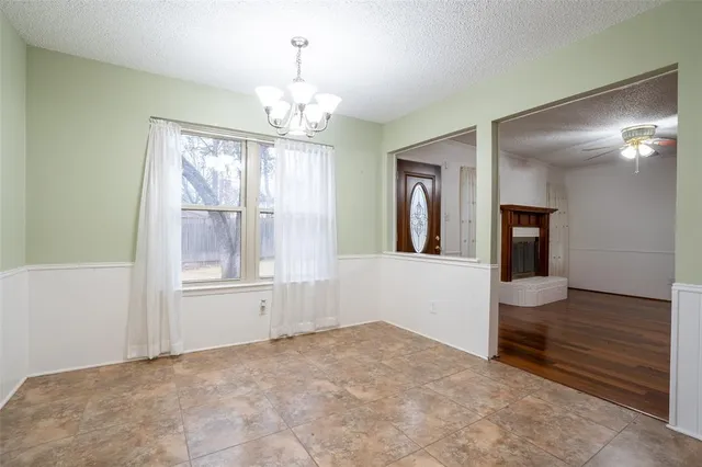 $320,000 | 4217 West Pleasant Forest Street, Arlington, TX 76015