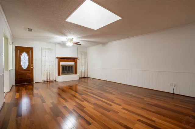 $320,000 | 4217 West Pleasant Forest Street, Arlington, TX 76015