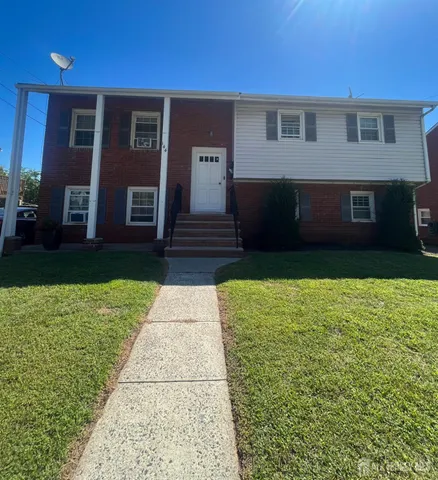 $2,800 | 144 Garfield Avenue, Colonia, NJ 07067