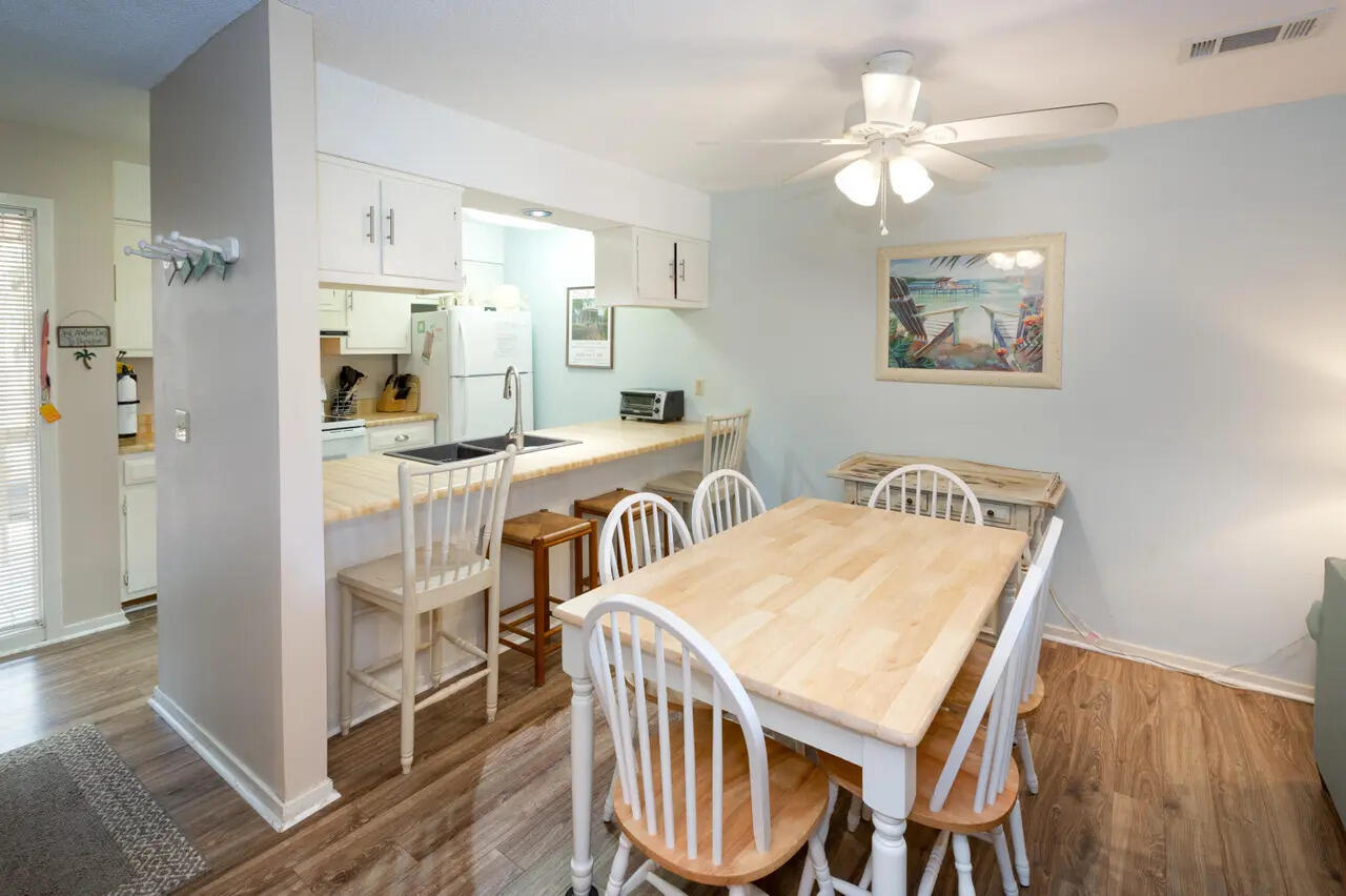 841 Club Cottage Road, Unit 9 Edisto Island, SC 29438 - Photo 6 of 30 Dining