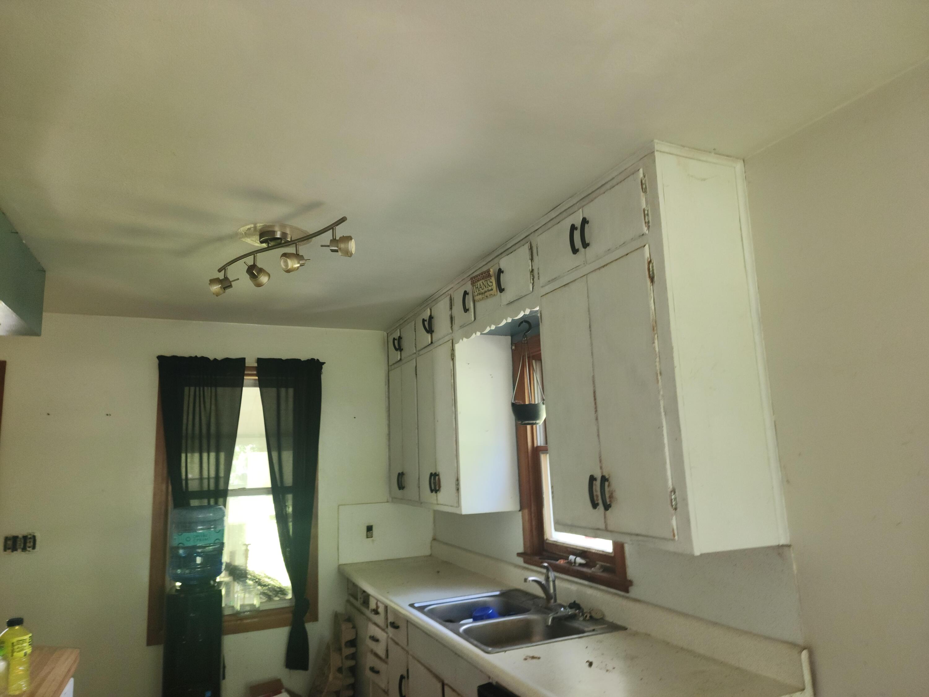 20995 Osborne Road Lakeville, IN 46536 - Photo 2 of 12 3000x2250