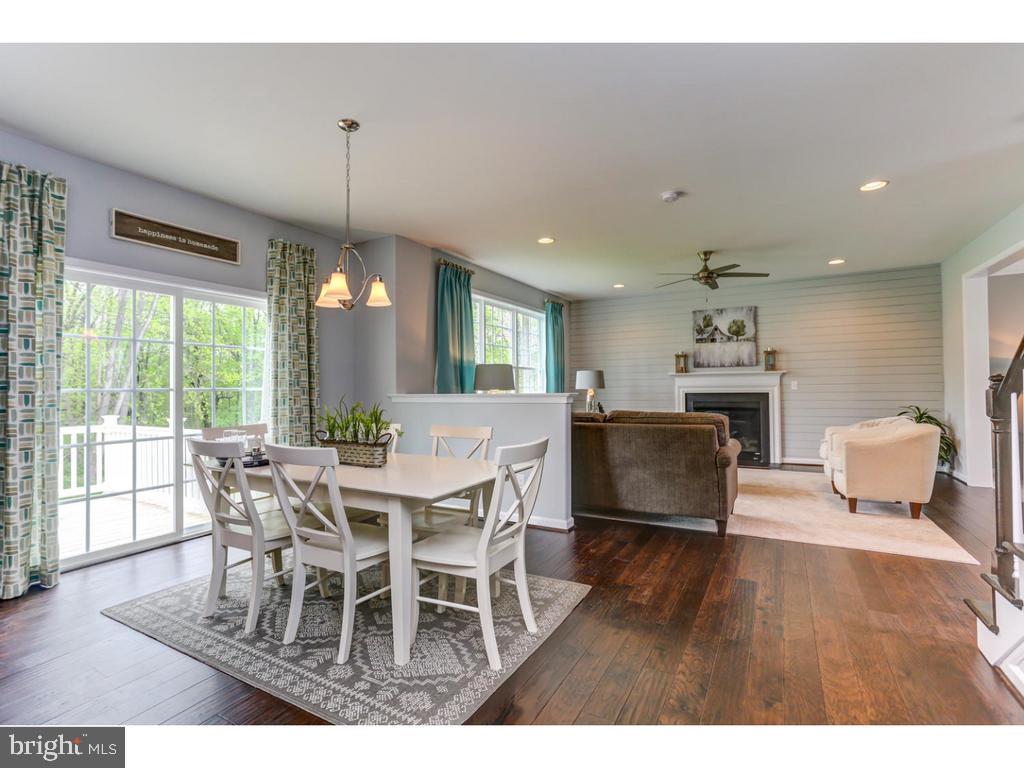 2 Abby Road Avondale, PA 19311 - Photo 8 of 24 Breakfast area