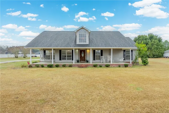 $355,000 | 5625 Wooddell Drive, Waycross, GA 31503