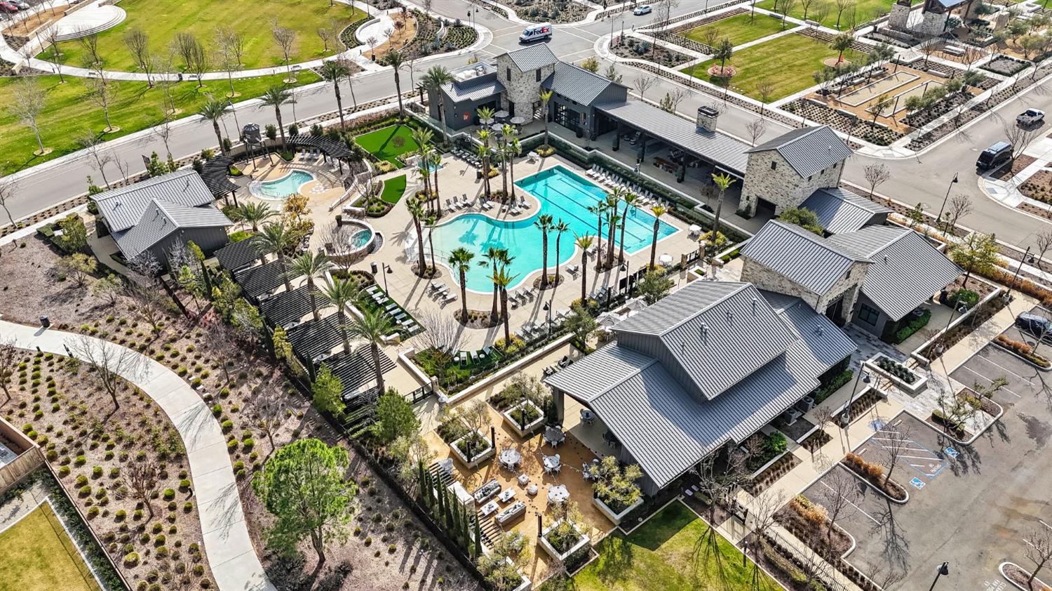 4415 Horizon Drive Madera, CA 93636 - Photo 39 of 41 an aerial view of a house with a garden