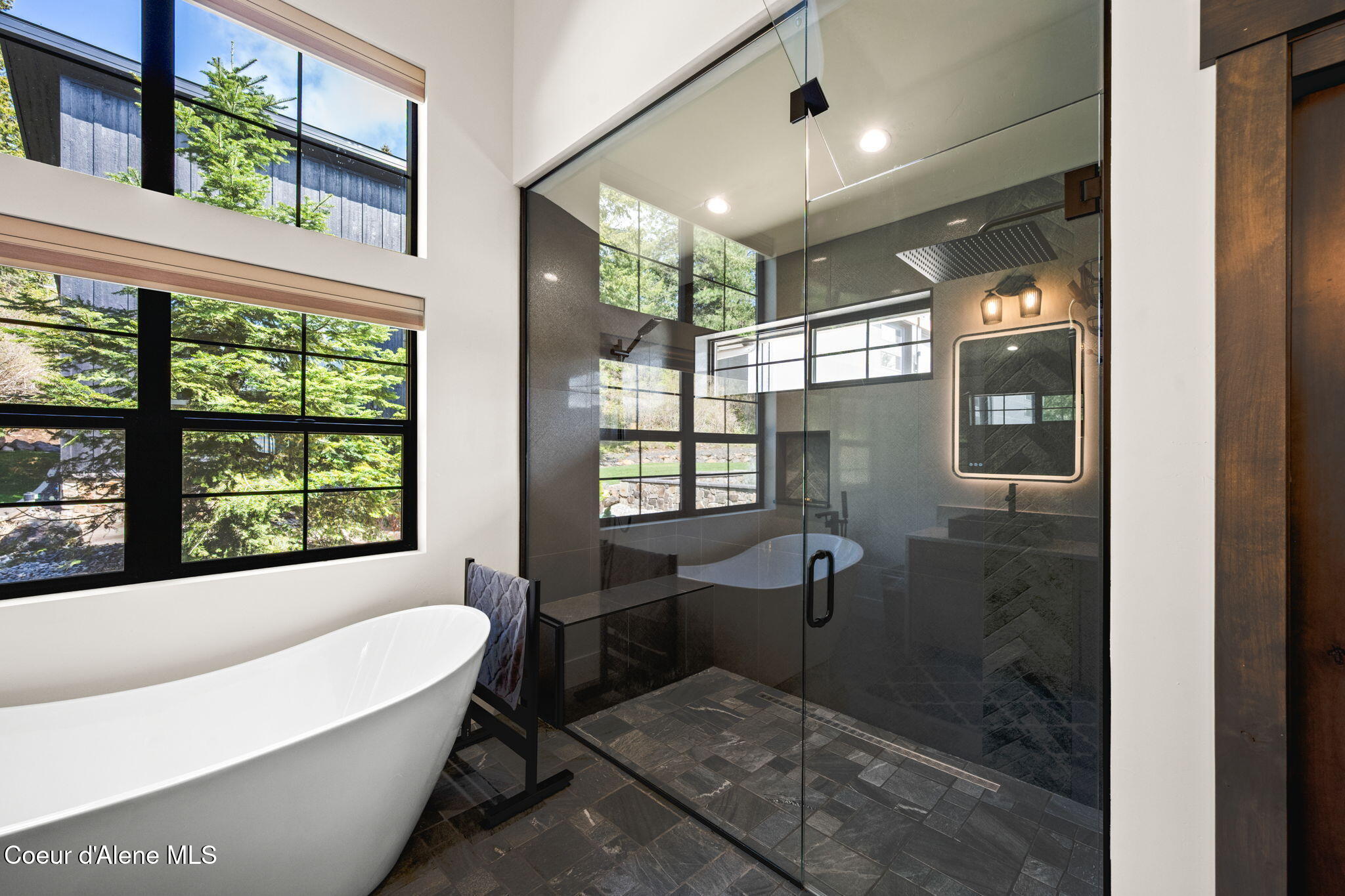 6799 East Shiras Road Coeur D'Alene, ID 83814 - Photo 40 of 98 Master Bathroom