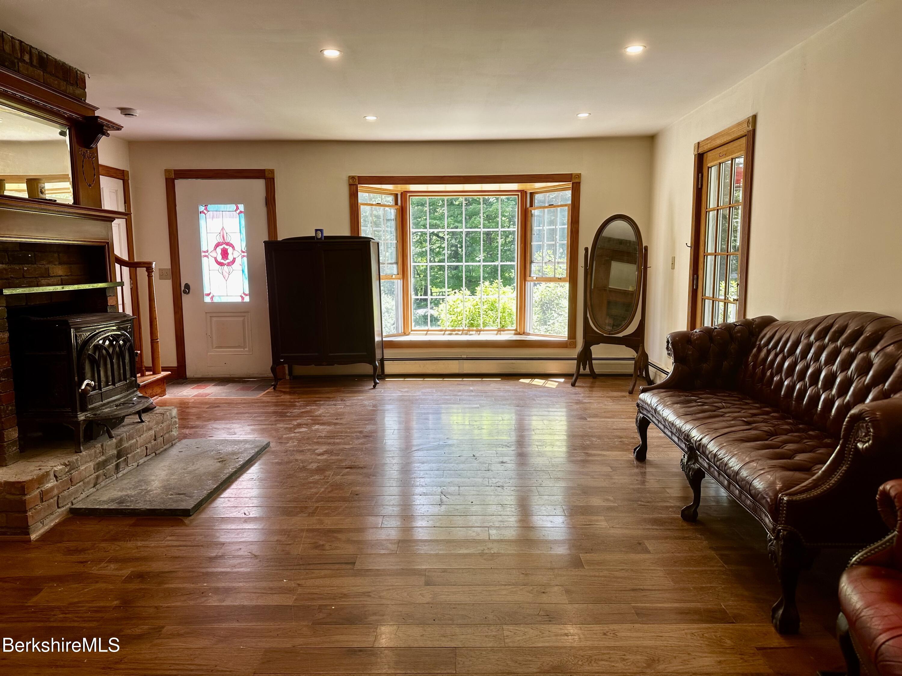 1689 East Windsor Road Windsor, MA 01270 - Photo 28 of 57 Expansive living room
