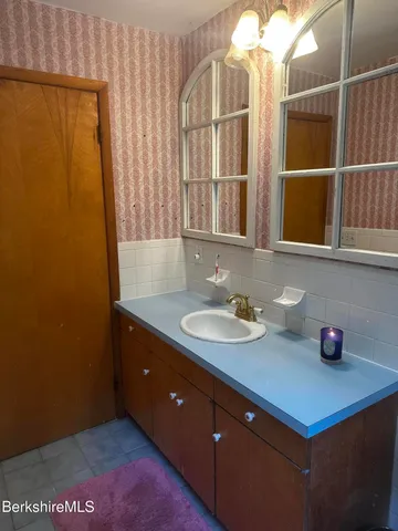 $399,000 | 1689 East Windsor Road, Windsor, MA 01270