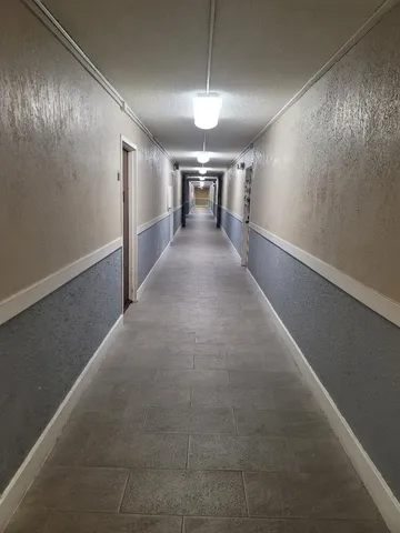 $1,850 | 494 Northwest 165th Street, Unit 602, Miami, FL 33169