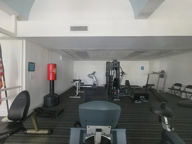 $1,850 | 494 Northwest 165th Street, Unit 602, Miami, FL 33169