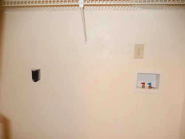 $1,395 | 932 South Lipona Road, Tallahassee, FL 32304