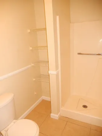 $1,395 | 932 South Lipona Road, Tallahassee, FL 32304